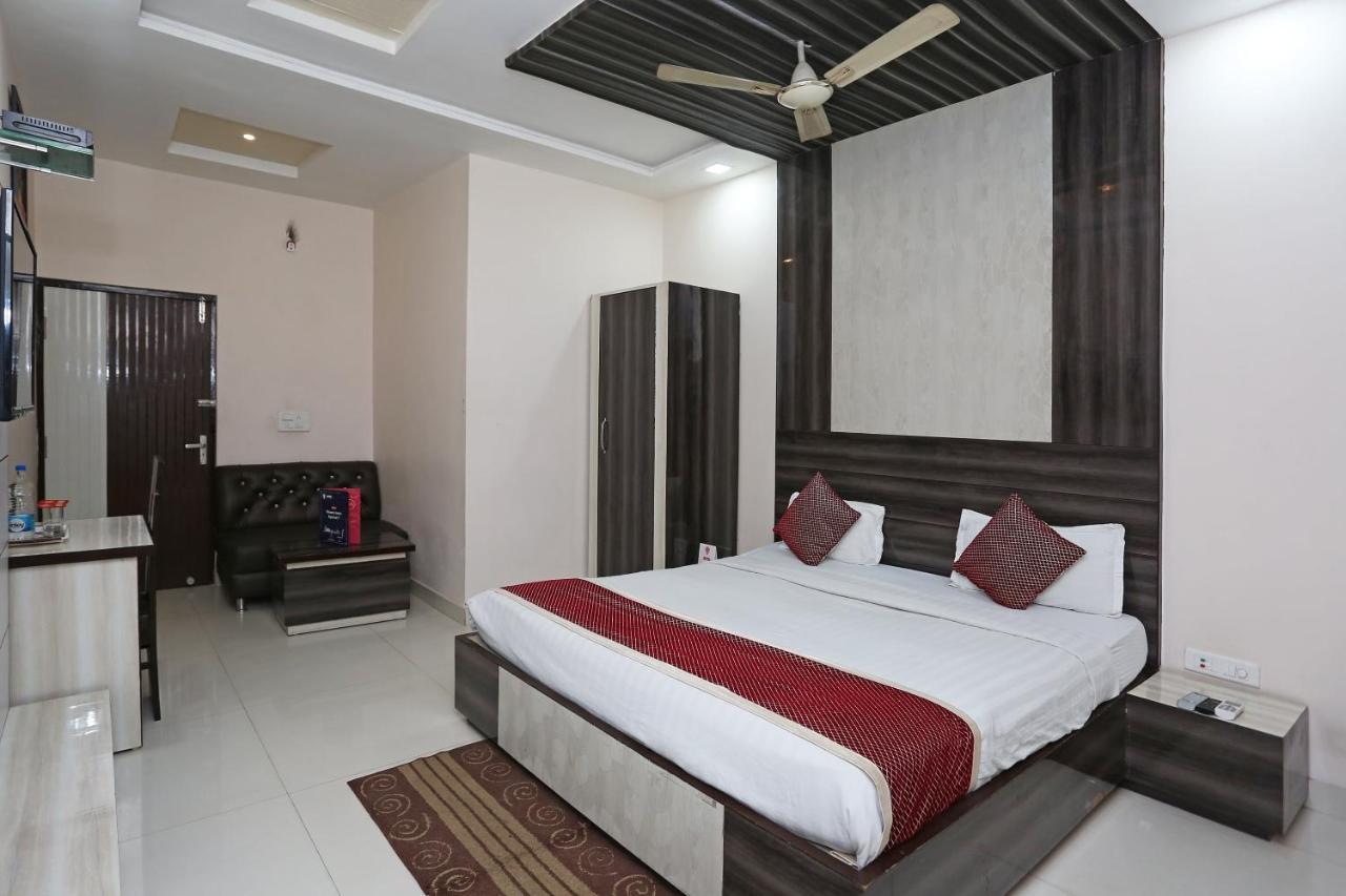 OYO 3202 Hotel Gayatri Residency Agra  Dış mekan fotoğraf