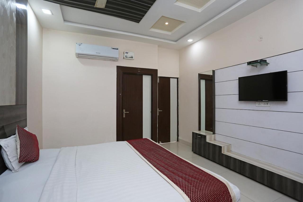 OYO 3202 Hotel Gayatri Residency Agra  Dış mekan fotoğraf