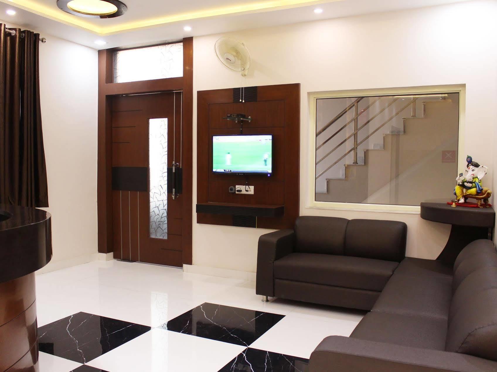 OYO 3202 Hotel Gayatri Residency Agra  Dış mekan fotoğraf